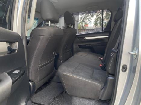 TOYOTA Hilux Caminhonete 2.8 16V SRV 4X4 DIESEL CABINE DUPLA AUTOMTICO, Foto 14