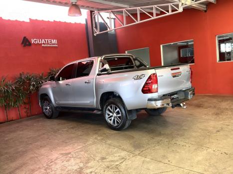 TOYOTA Hilux Caminhonete , Foto 3