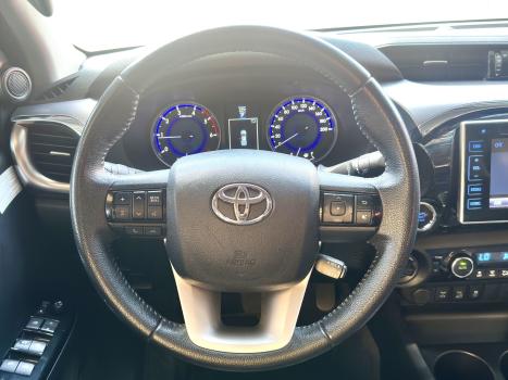 TOYOTA Hilux Caminhonete , Foto 12
