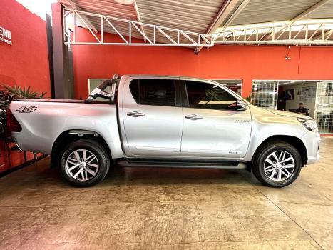 TOYOTA Hilux Caminhonete , Foto 24