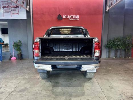 TOYOTA Hilux Caminhonete 2.8 16V SRX 4X4 DIESEL CABINE DUPLA AUTOMTICO, Foto 4
