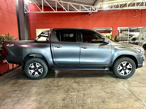 TOYOTA Hilux Caminhonete 2.8 16V SRX 4X4 DIESEL CABINE DUPLA AUTOMTICO, Foto 9
