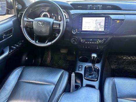 TOYOTA Hilux Caminhonete 2.8 16V SRX 4X4 DIESEL CABINE DUPLA AUTOMTICO, Foto 15