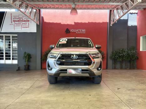TOYOTA Hilux Caminhonete 2.8 16V SRX 4X4 TURBO DIESEL CABINE DUPLA AUTOMTICO, Foto 3