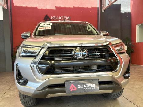 TOYOTA Hilux Caminhonete 2.8 16V SRX 4X4 TURBO DIESEL CABINE DUPLA AUTOMTICO, Foto 4