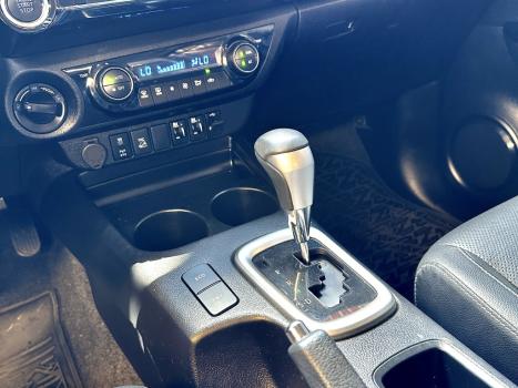 TOYOTA Hilux Caminhonete 2.8 16V SRX 4X4 TURBO DIESEL CABINE DUPLA AUTOMTICO, Foto 17
