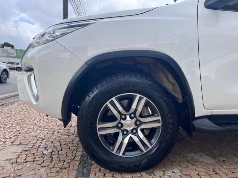 TOYOTA Hilux SW4 2.7 16V 4P FLEX SRV 7 LUGARES AUTOMTICO, Foto 7