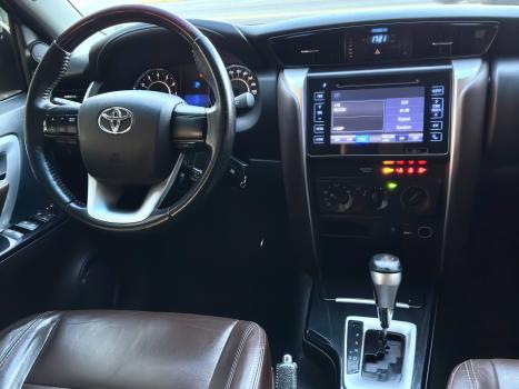 TOYOTA Hilux SW4 2.7 16V 4P SR AUTOMTICO, Foto 10