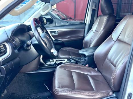 TOYOTA Hilux SW4 2.7 16V 4P SR AUTOMTICO, Foto 17