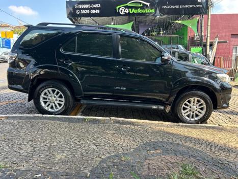 TOYOTA Hilux SW4 2.7 16V 4P SR FLEX AUTOMTICO, Foto 1