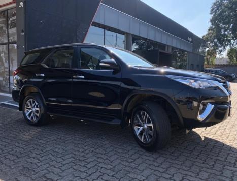 TOYOTA Hilux SW4 2.7 16V 4P SR AUTOMTICO, Foto 2