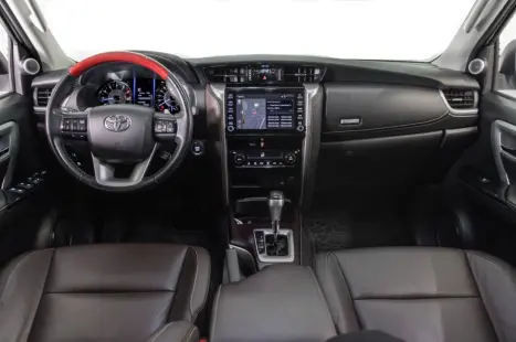 TOYOTA Hilux SW4 2.7 16V 4P FLEX SRV 7 LUGARES AUTOMTICO, Foto 11