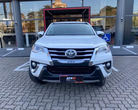TOYOTA Hilux SW4 2.7 16V 4P FLEX SR 7 LUGARES AUTOMTICO, Foto 3