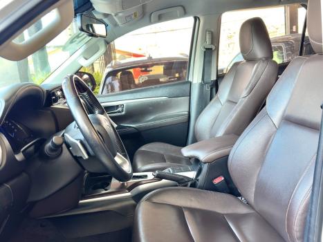TOYOTA Hilux SW4 2.7 16V 4P FLEX SRV 7 LUGARES AUTOMTICO, Foto 7