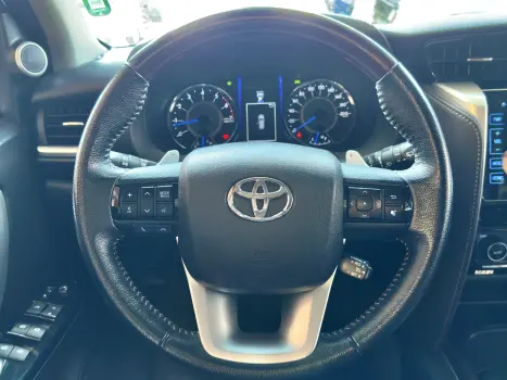 TOYOTA Hilux SW4 2.7 16V 4P FLEX SRV 7 LUGARES AUTOMTICO, Foto 18