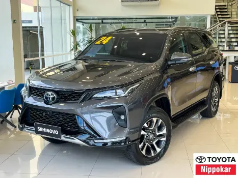 TOYOTA Hilux SW4 2.8 16V 4P SRX PLATINUM 4X4 7 LUGARES TURBO DIESEL AUTOMTICO, Foto 1