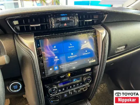TOYOTA Hilux SW4 2.8 16V 4P SRX PLATINUM 4X4 7 LUGARES TURBO DIESEL AUTOMTICO, Foto 5