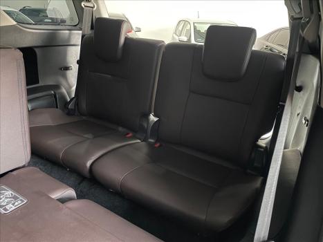 TOYOTA Hilux SW4 2.8 16V 4P SRX 4X4 7 LUGARES TURBO DIESEL AUTOMTICO, Foto 9