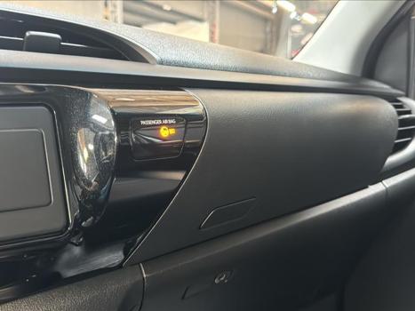 TOYOTA Hilux SW4 2.8 16V 4P GR-S 7 LUGARES 4X4 TURBO DIESEL AUTOMTICO, Foto 16
