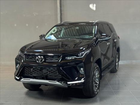 TOYOTA Hilux SW4 2.8 16V 4P SRX PLATINUM 4X4 7 LUGARES TURBO DIESEL AUTOMTICO, Foto 5