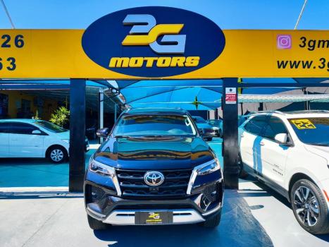 TOYOTA Hilux SW4 2.8 16V 4P SRX 4X4 7 LUGARES TURBO DIESEL AUTOMTICO, Foto 2