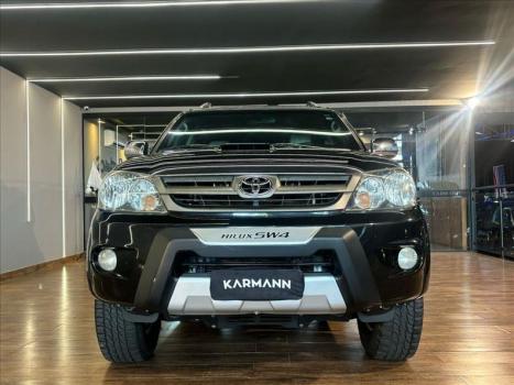 TOYOTA Hilux SW4 3.0 16V 4P SRV 4X4 7 LUGARES TURBO DIESEL AUTOMTICO, Foto 2