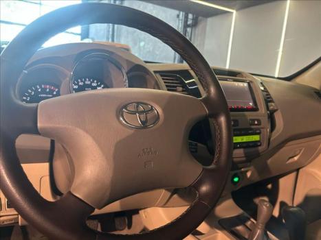 TOYOTA Hilux SW4 3.0 16V 4P SRV 4X4 7 LUGARES TURBO DIESEL AUTOMTICO, Foto 6