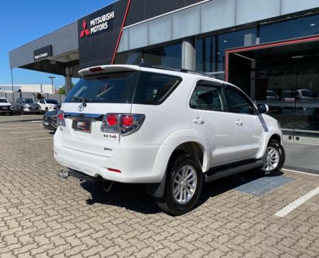 TOYOTA Hilux SW4 3.0 16V 4P SRV 4X4 7 LUGARES TURBO DIESEL AUTOMTICO, Foto 5