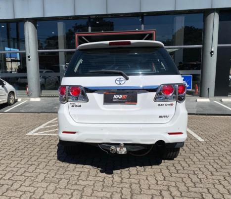 TOYOTA Hilux SW4 3.0 16V 4P SRV 4X4 7 LUGARES TURBO DIESEL AUTOMTICO, Foto 6