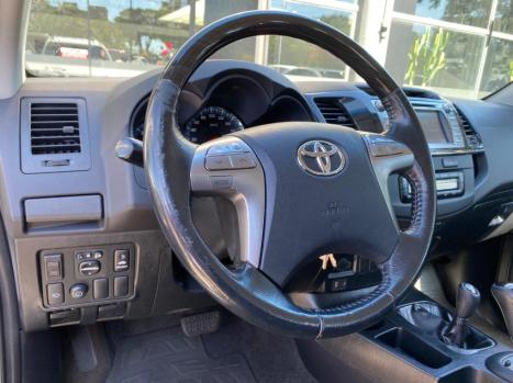 TOYOTA Hilux SW4 3.0 16V 4P SRV 4X4 7 LUGARES TURBO DIESEL AUTOMTICO, Foto 8