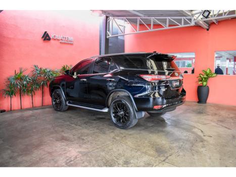 TOYOTA Hilux SW4 , Foto 8