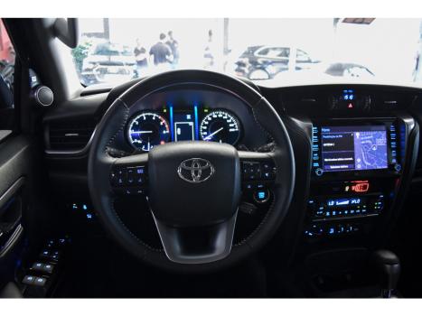 TOYOTA Hilux SW4 , Foto 10