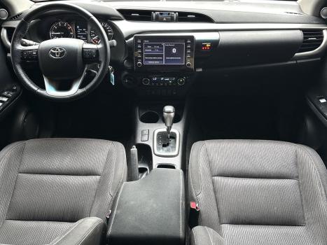 TOYOTA Hilux SW4 , Foto 2