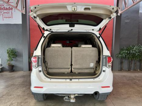 TOYOTA Hilux SW4 , Foto 6