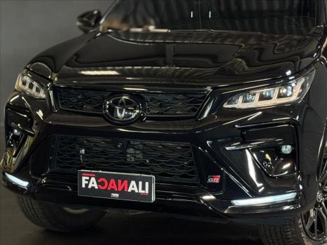 TOYOTA Hilux SW4 , Foto 2