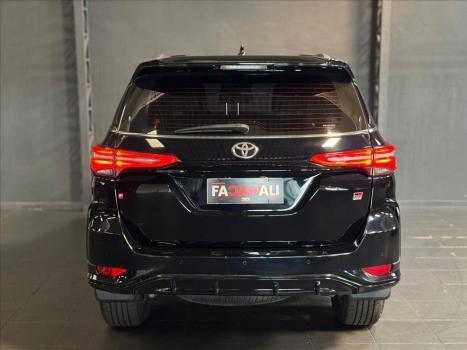 TOYOTA Hilux SW4 , Foto 7