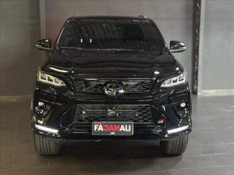 TOYOTA Hilux SW4 , Foto 9
