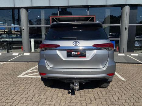 TOYOTA Hilux SW4 , Foto 6