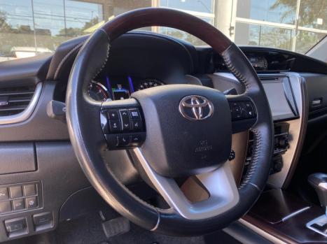 TOYOTA Hilux SW4 , Foto 9