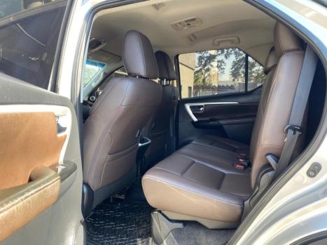 TOYOTA Hilux SW4 , Foto 13