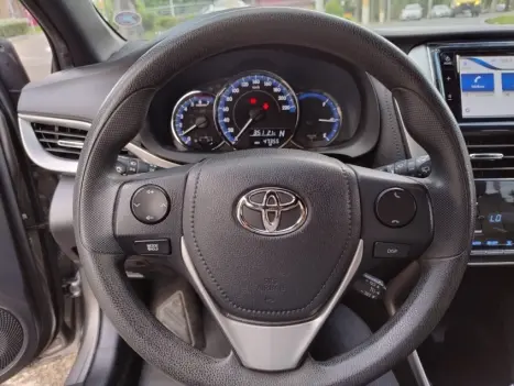 TOYOTA Yaris Hatch 1.3 16V 4P FLEX XL PLUS TECH MULTIDRIVE AUTOMTICO CVT, Foto 14