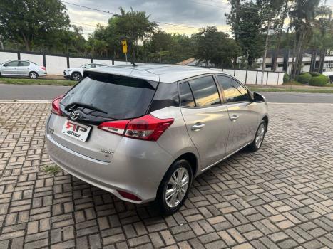 TOYOTA Yaris Hatch 1.3 16V 4P FLEX XL MULTIDRIVE AUTOMTICO CVT, Foto 5