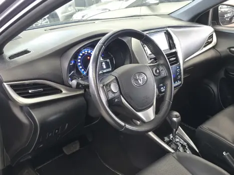 TOYOTA Yaris Hatch 1.5 16V 4P FLEX XS CONNECT MULTIDRIVE AUTOMTICO CVT, Foto 13