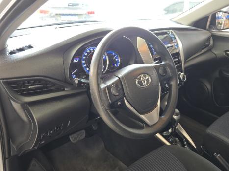 TOYOTA Yaris Sedan 1.5 16V 4P FLEX XL MULTIDRIVE AUTOMTICO CVT, Foto 13