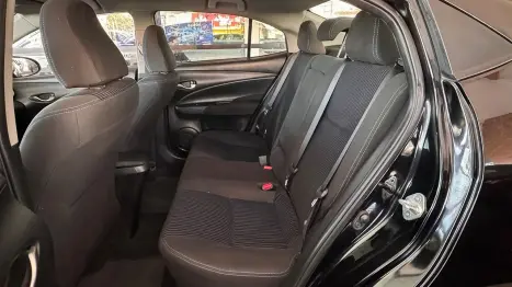 TOYOTA Yaris Sedan 1.5 16V 4P FLEX PLUS MULTIDRIVE AUTOMTICO CVT, Foto 5