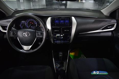 TOYOTA Yaris Sedan 1.5 16V 4P FLEX PLUS MULTIDRIVE AUTOMTICO CVT, Foto 14