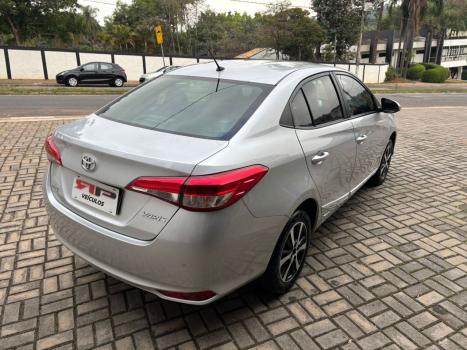 TOYOTA Yaris Sedan 1.5 16V 4P FLEX XL MULTIDRIVE AUTOMTICO CVT, Foto 4