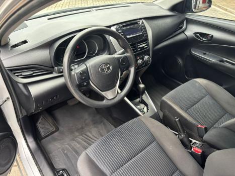 TOYOTA Yaris Sedan 1.5 16V 4P FLEX XL MULTIDRIVE AUTOMTICO CVT, Foto 10