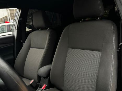 TOYOTA Yaris Sedan 1.5 16V 4P FLEX XL MULTIDRIVE AUTOMTICO CVT, Foto 14