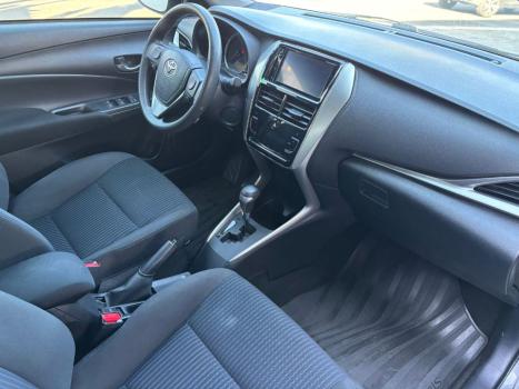 TOYOTA Yaris Sedan 1.5 16V 4P FLEX XL MULTIDRIVE AUTOMTICO CVT, Foto 11